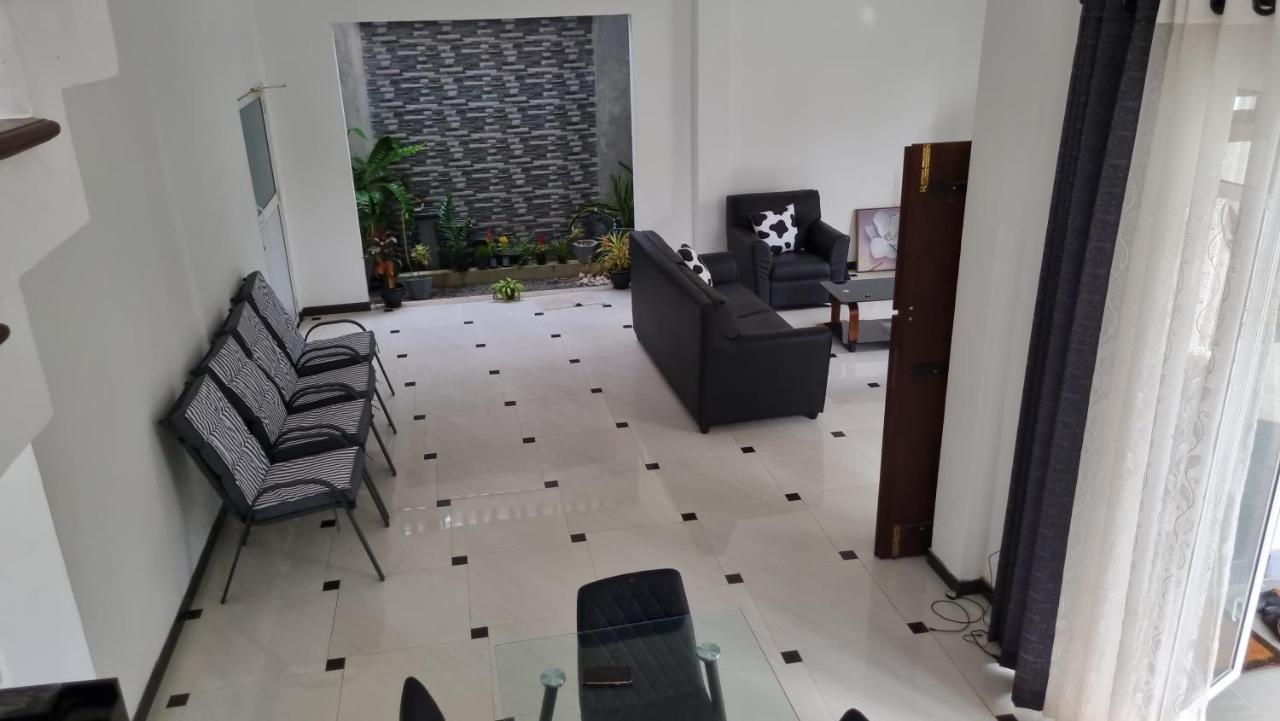 Vidushi Home Minuwangoda Eksteriør billede